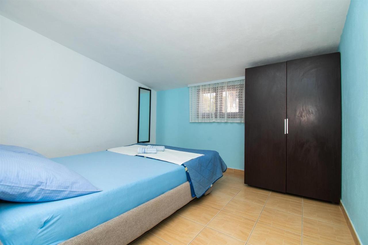Apartments Dijana Pakoštane 外观 照片