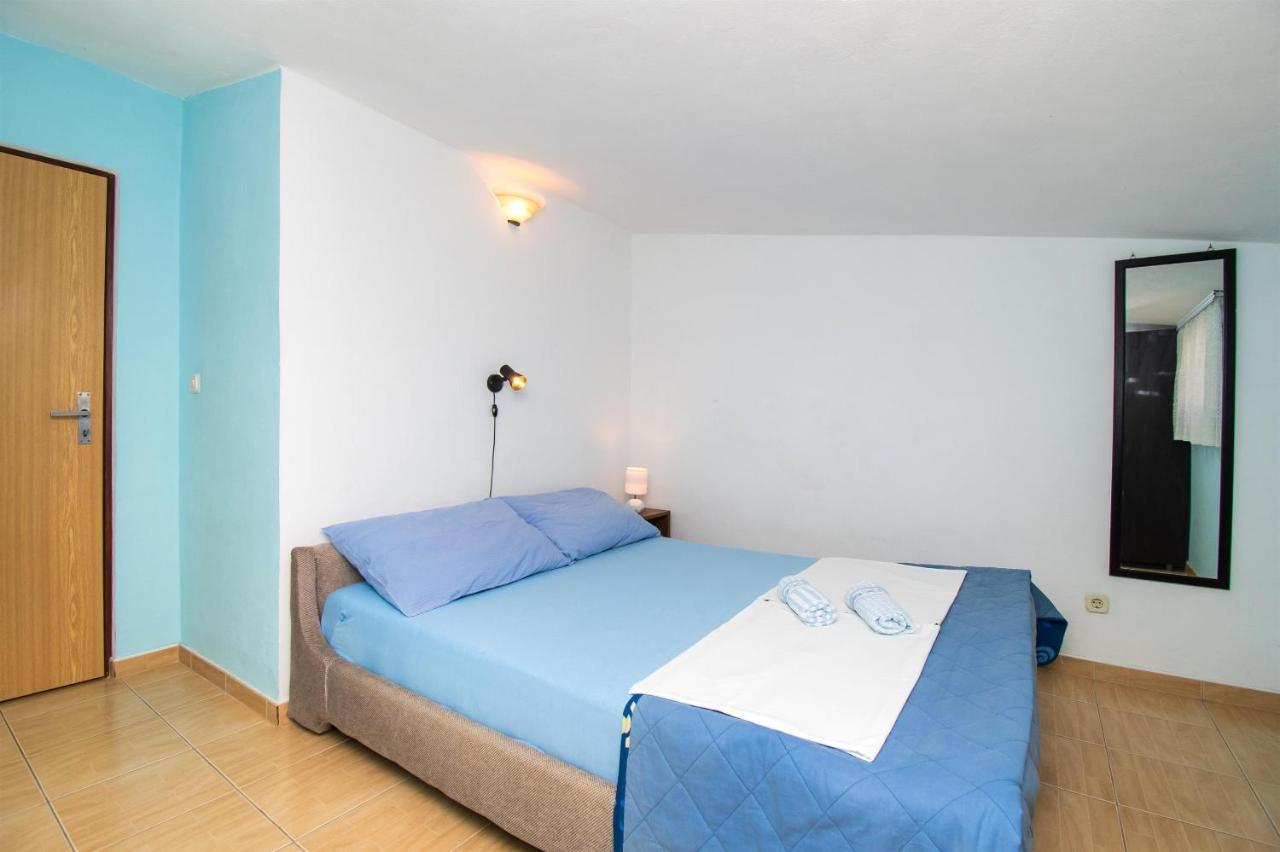 Apartments Dijana Pakoštane 外观 照片