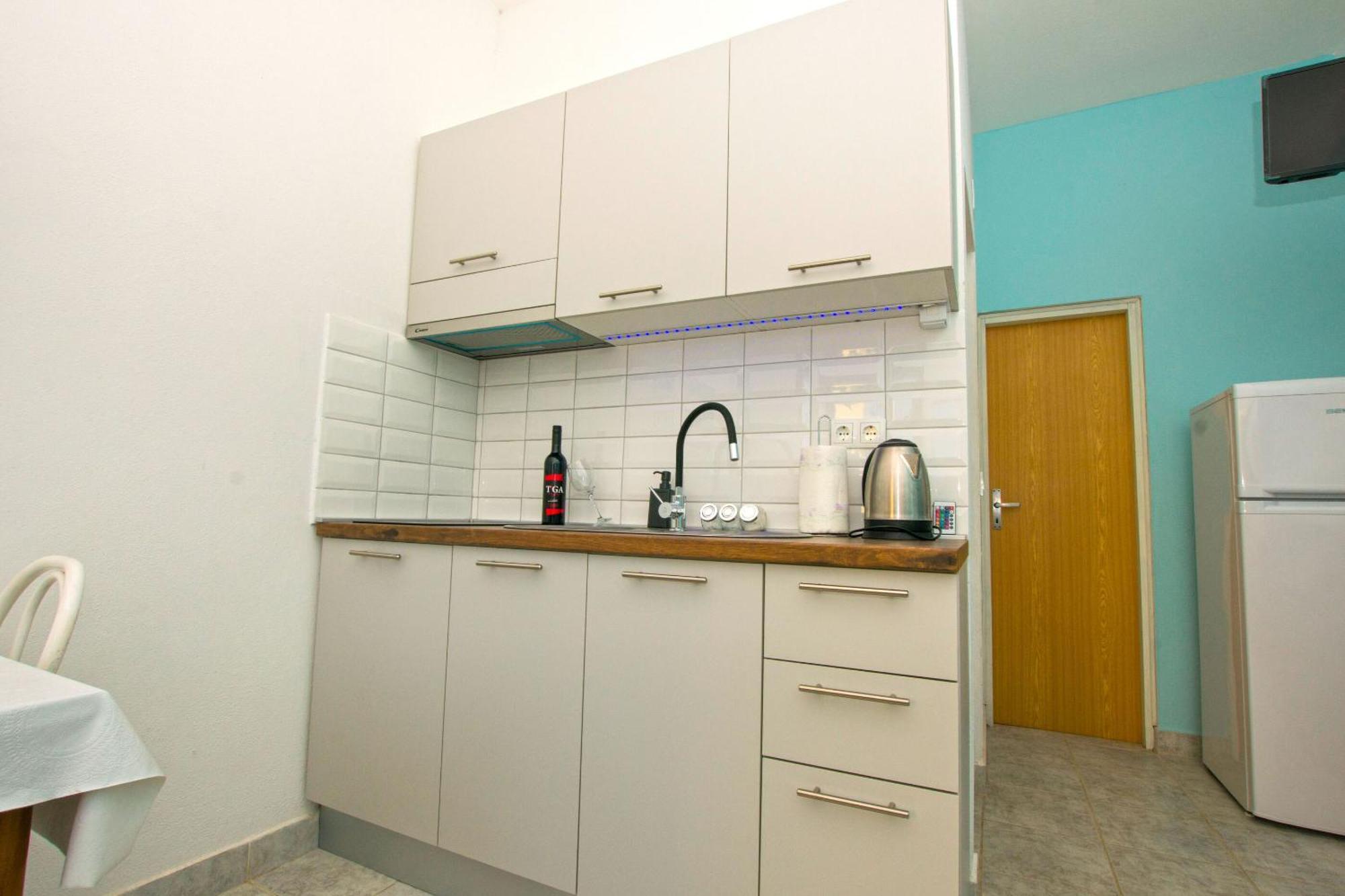 Apartments Dijana Pakoštane 外观 照片